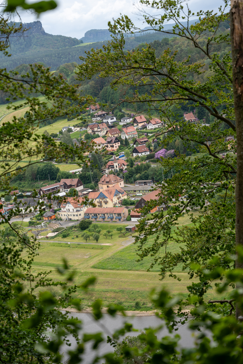 Meet Paris Hurley town image